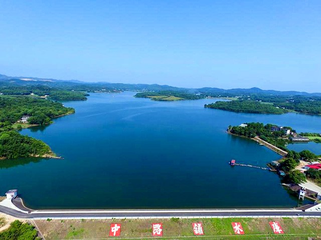 百泉湖 百泉湖.jpg